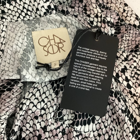 Chaser Snakeskin Print Sleeveless Cargo Jumpsuit with Pockets Small - Picture 6 of 7